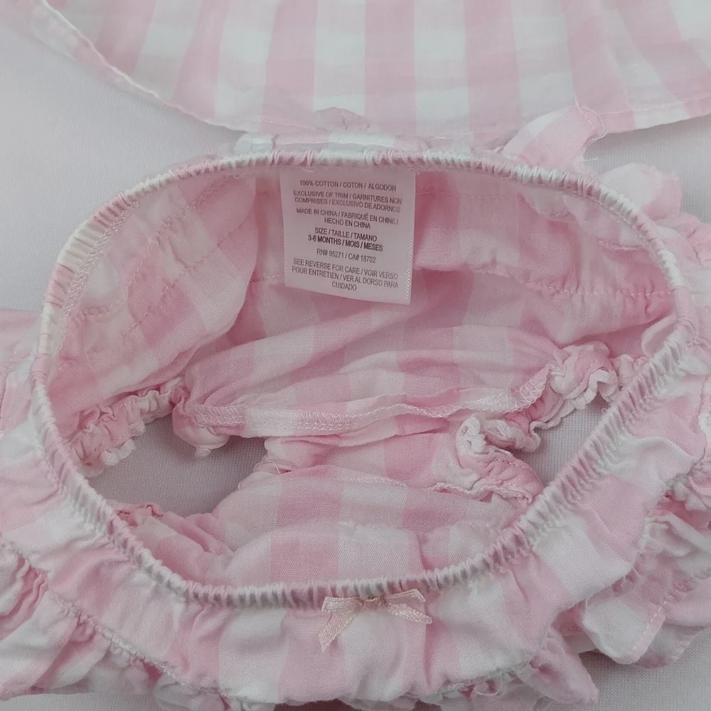 Juicy Couture Light Pink Gingham Ruffled Dress And Pants Set.